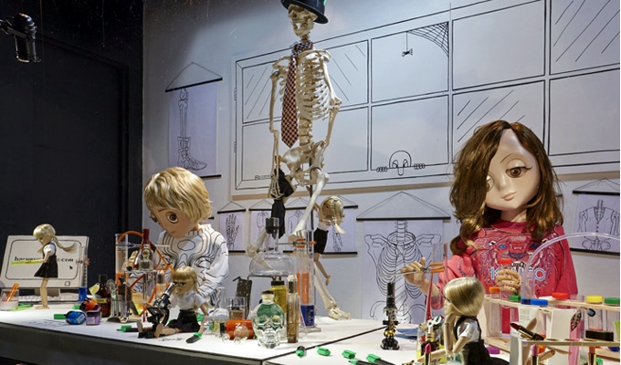 Windows-chemistry-class