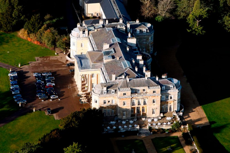 Aerial photography of Luton Hoo, Queen Anne's summer house, Gibraltar Barn and Westfield Farm estate